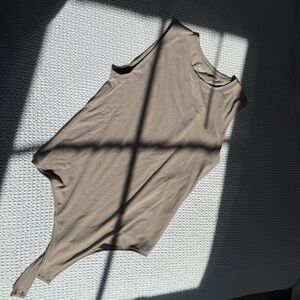 GUC Abercrombie & Fitch Crewneck Sleeveless bodysuit | Sz L  | taupe color